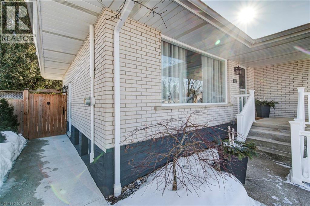 18 Duncairn Avenue, Kitchener, Ontario  N2M 4S4 - Photo 5 - 40808442