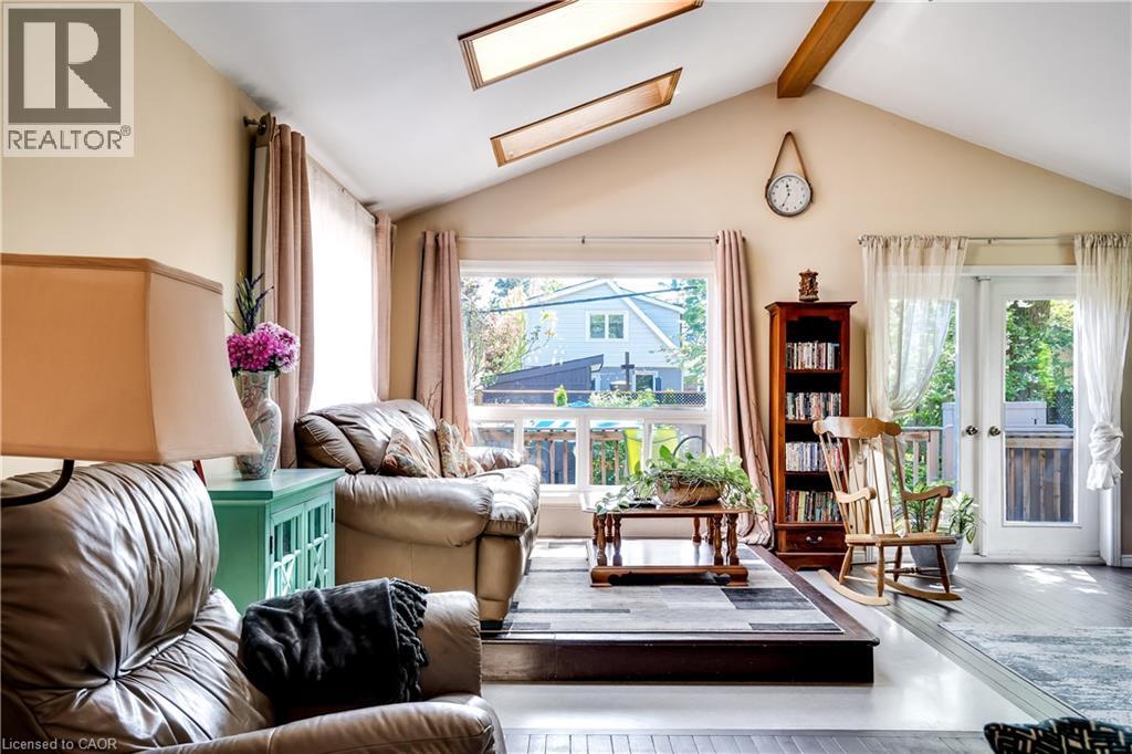 287 Graham Avenue S, Hamilton, Ontario  L8K 2M7 - Photo 14 - 40808347