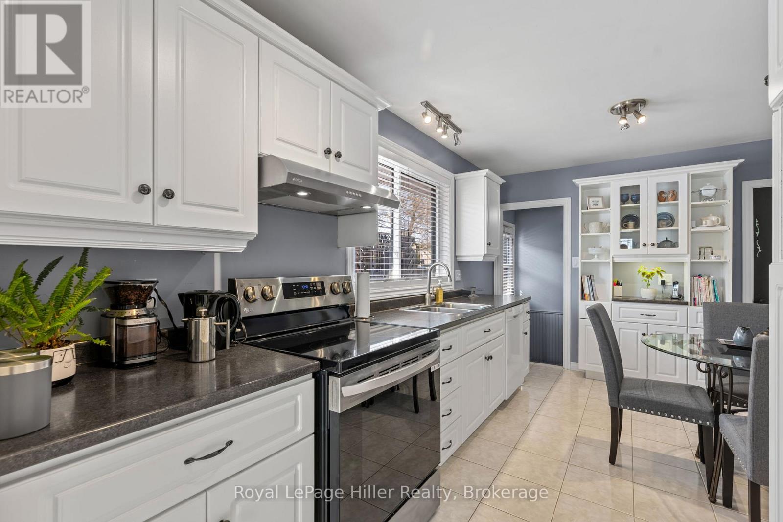 248 Redford Crescent, Stratford, Ontario  N5A 1P2 - Photo 11 - X12832918