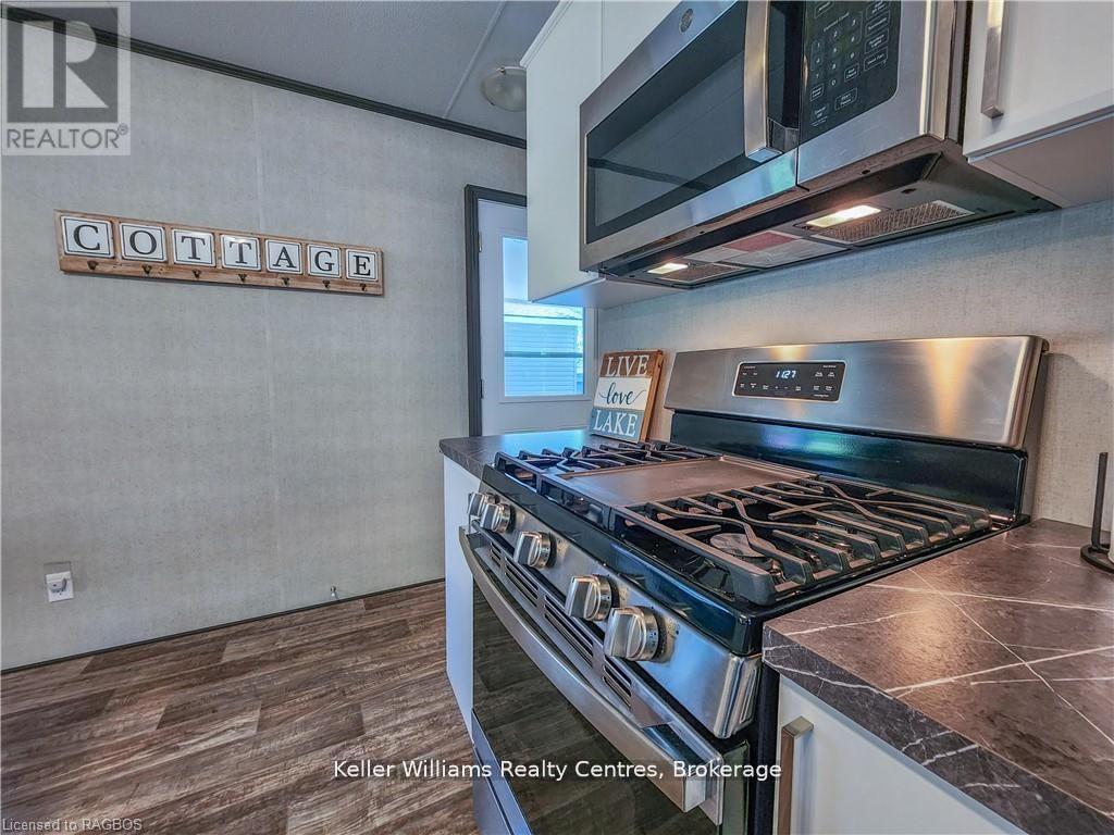 157 - 13 Southline Avenue, Huron-Kinloss, Ontario  N2Z 2X5 - Photo 15 - X12833004