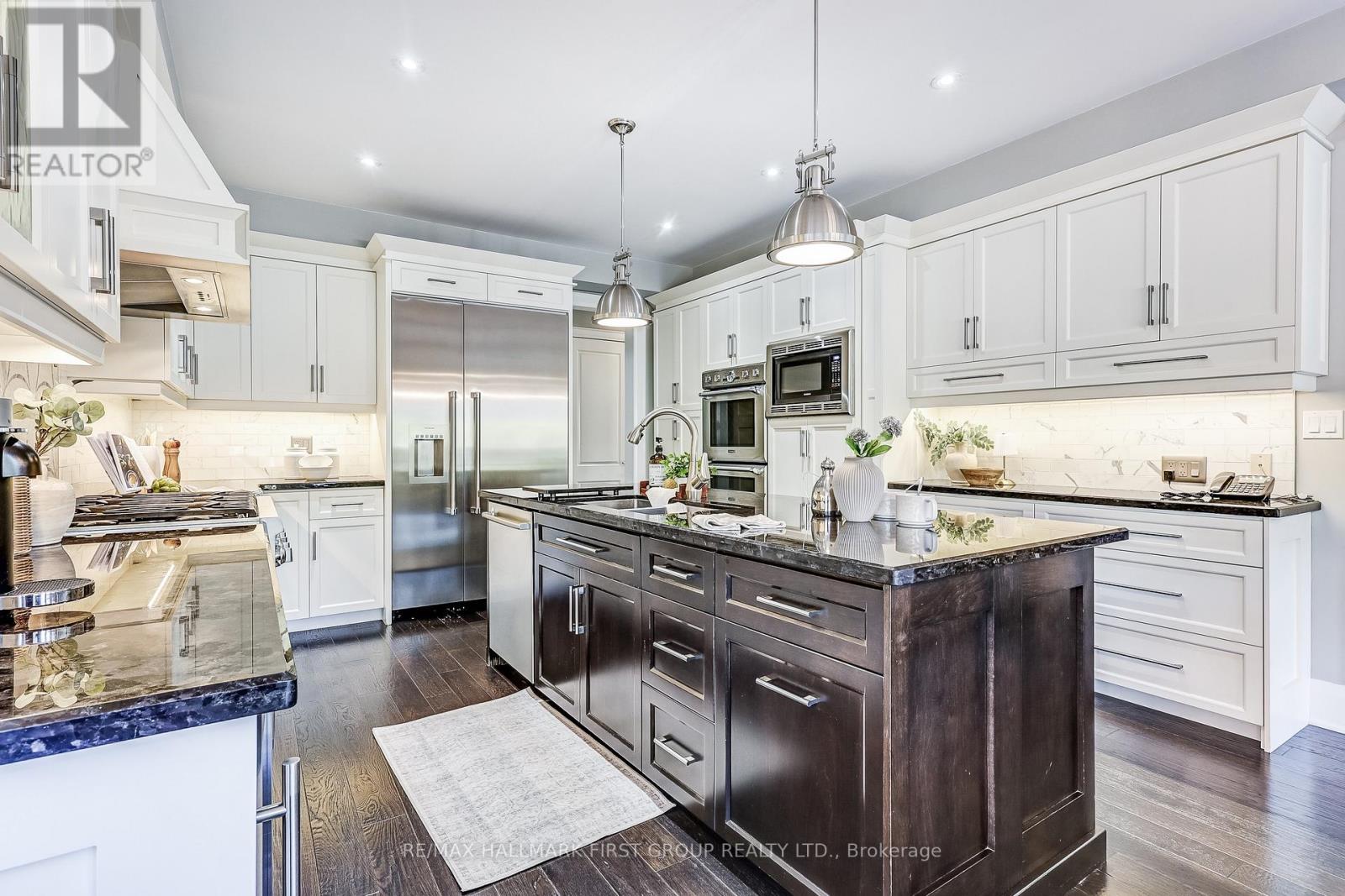 40 Endeavour Court, Whitby, Ontario  L1P 0B5 - Photo 14 - E12833060