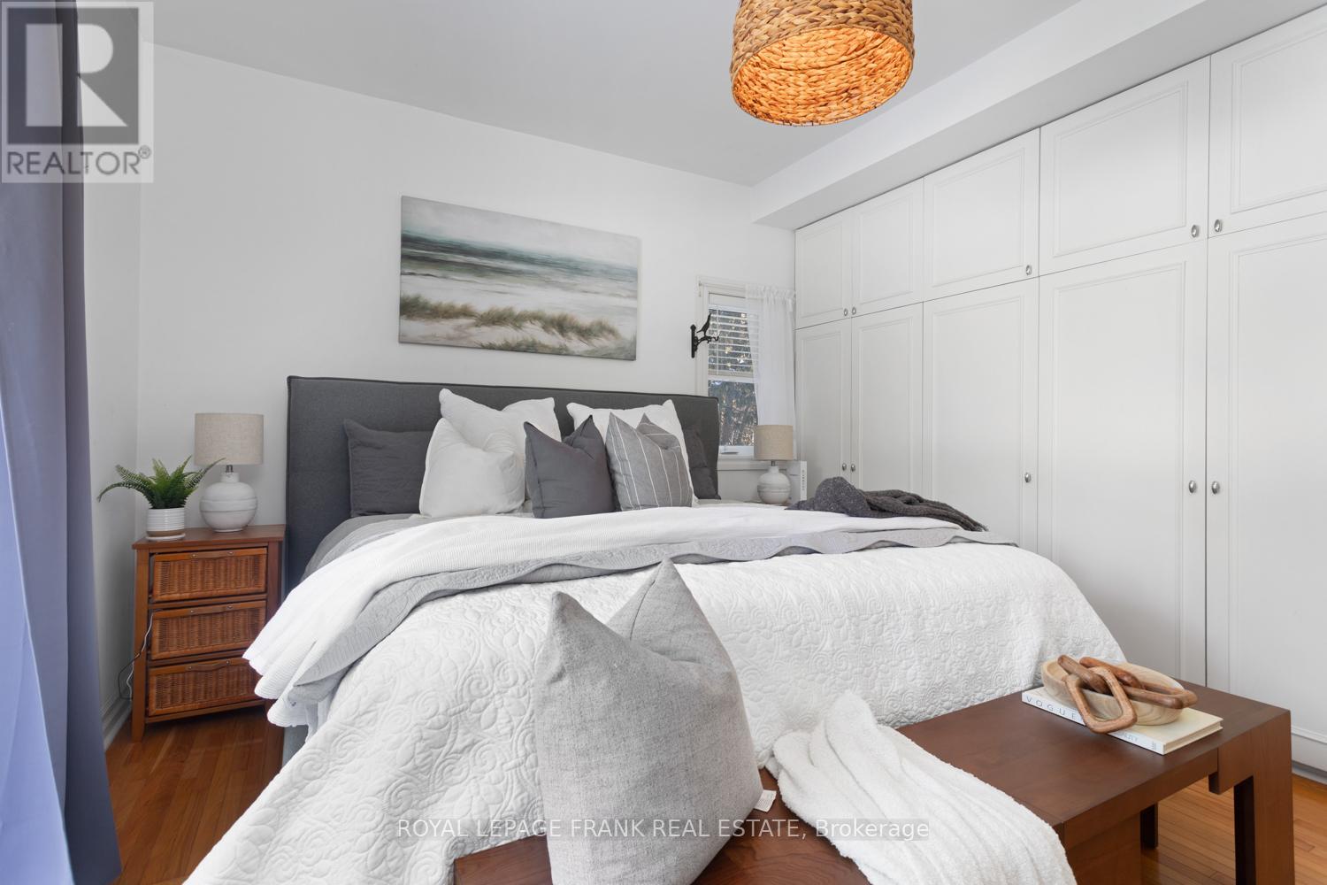 5 Regent Street, Georgina, Ontario  L0E 1N0 - Photo 19 - N12833262