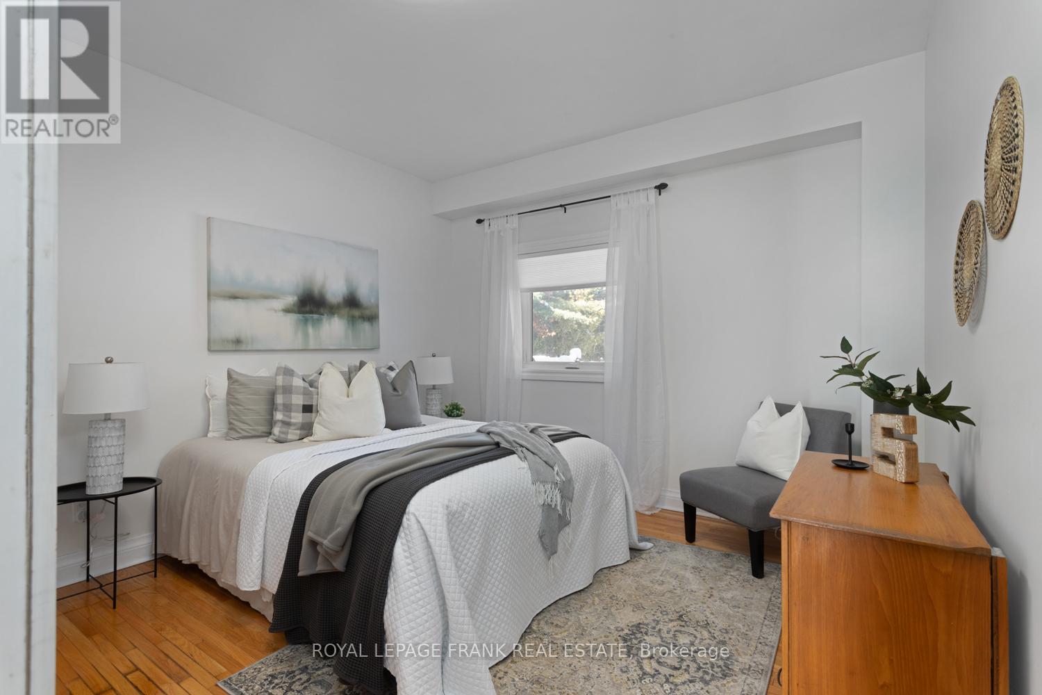 5 Regent Street, Georgina, Ontario  L0E 1N0 - Photo 20 - N12833262