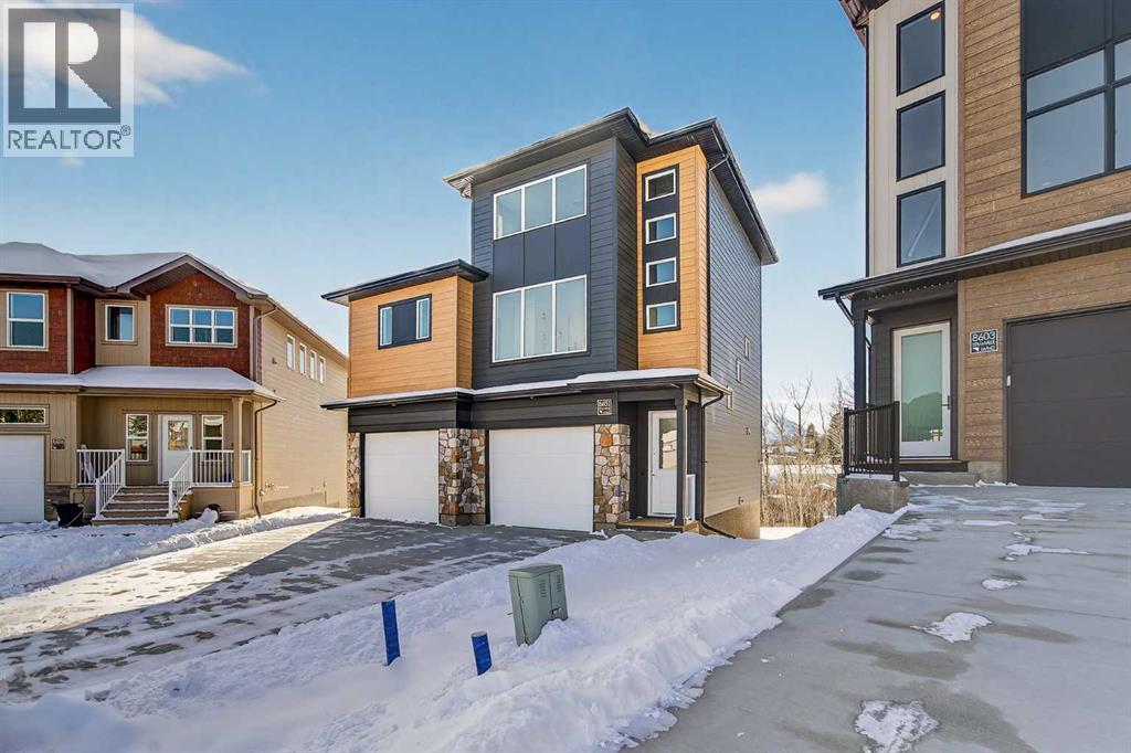 8602 25 Avenue, coleman, Alberta