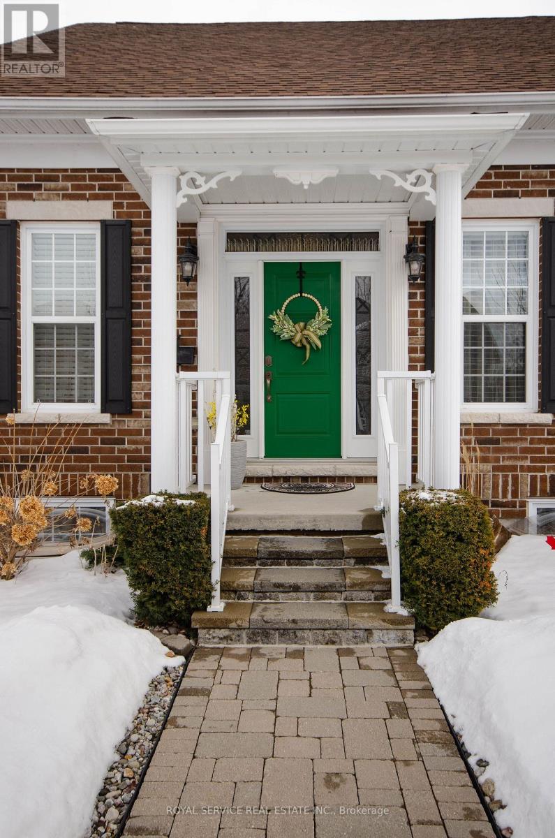 844 Wilkins Gate, Cobourg, Ontario  K9A 0C1 - Photo 4 - X12832968