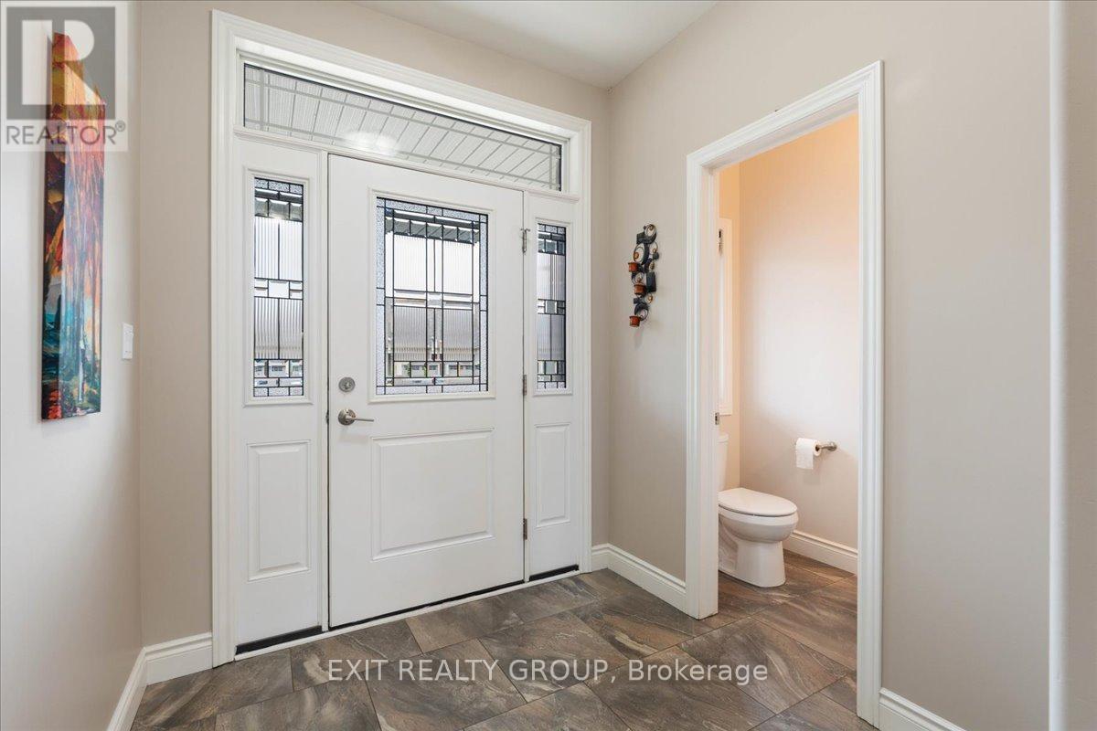 82 Mountain Ash Drive, Belleville, Ontario  K8N 0E3 - Photo 4 - X12833286