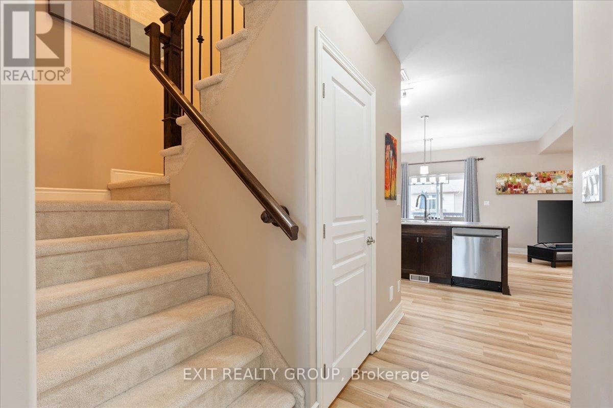 82 Mountain Ash Drive, Belleville, Ontario  K8N 0E3 - Photo 5 - X12833286