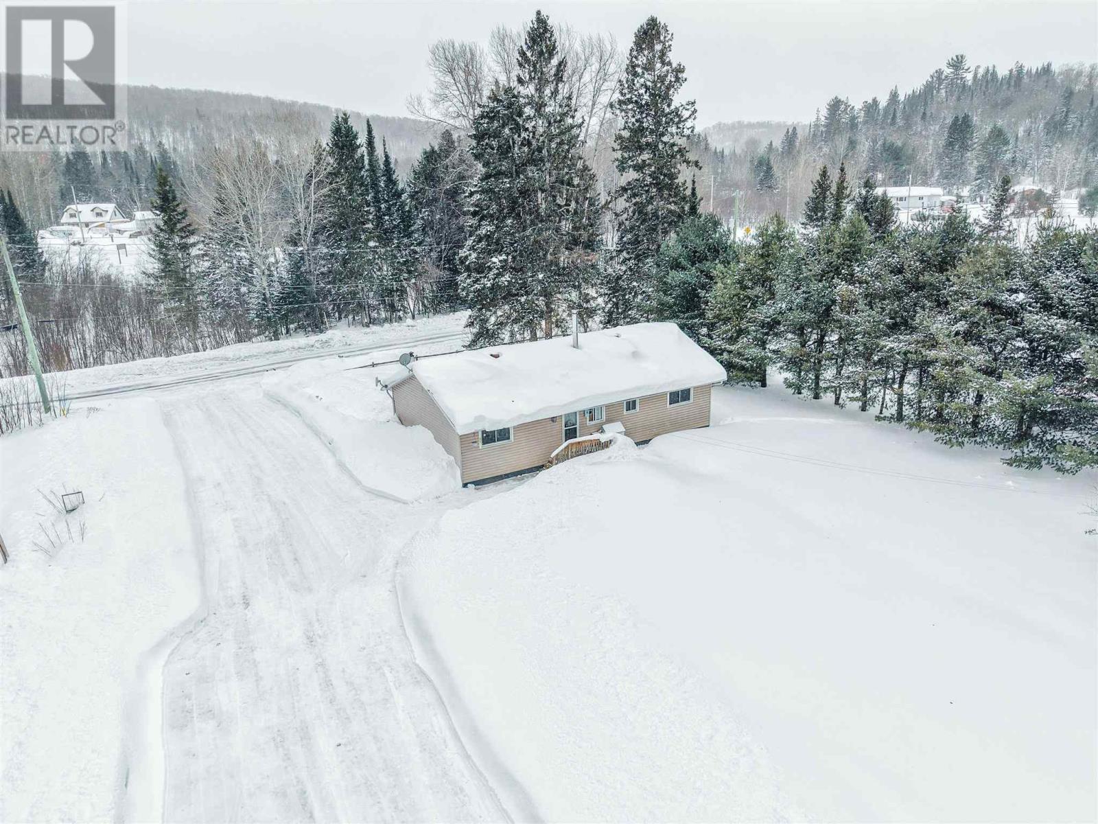 664 Old Highway 17 N, Goulais River, Ontario  P0S 1E4 - Photo 6 - SM260380