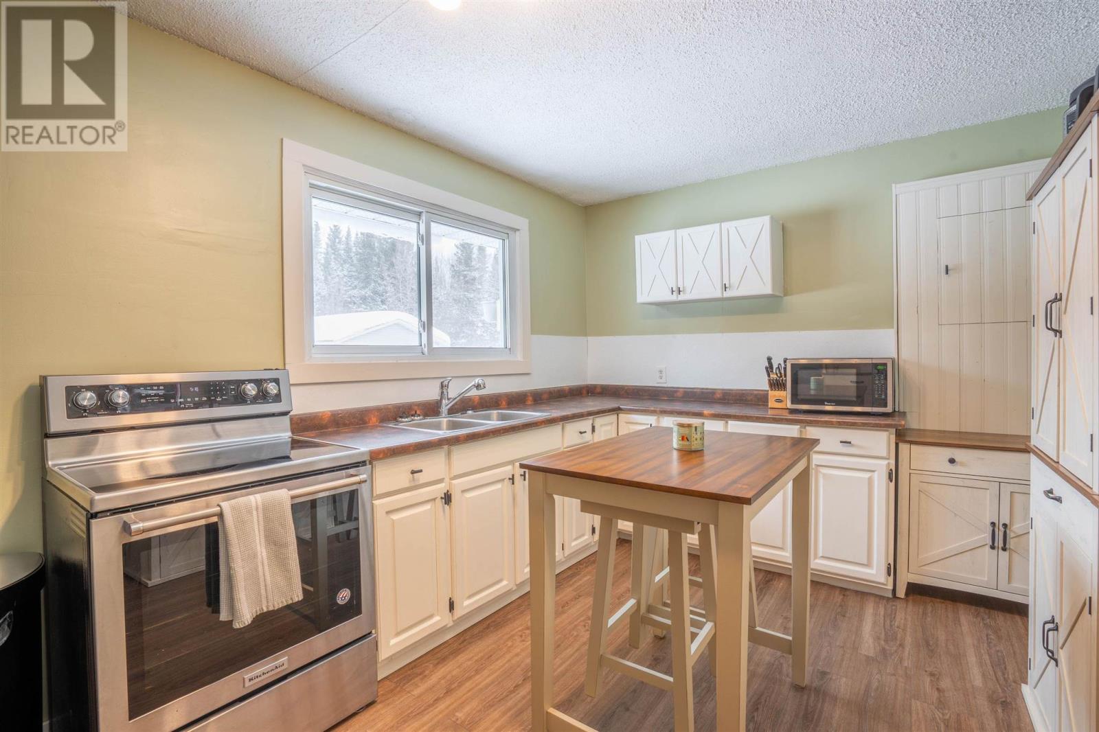 664 Old Highway 17 N, Goulais River, Ontario  P0S 1E4 - Photo 8 - SM260380