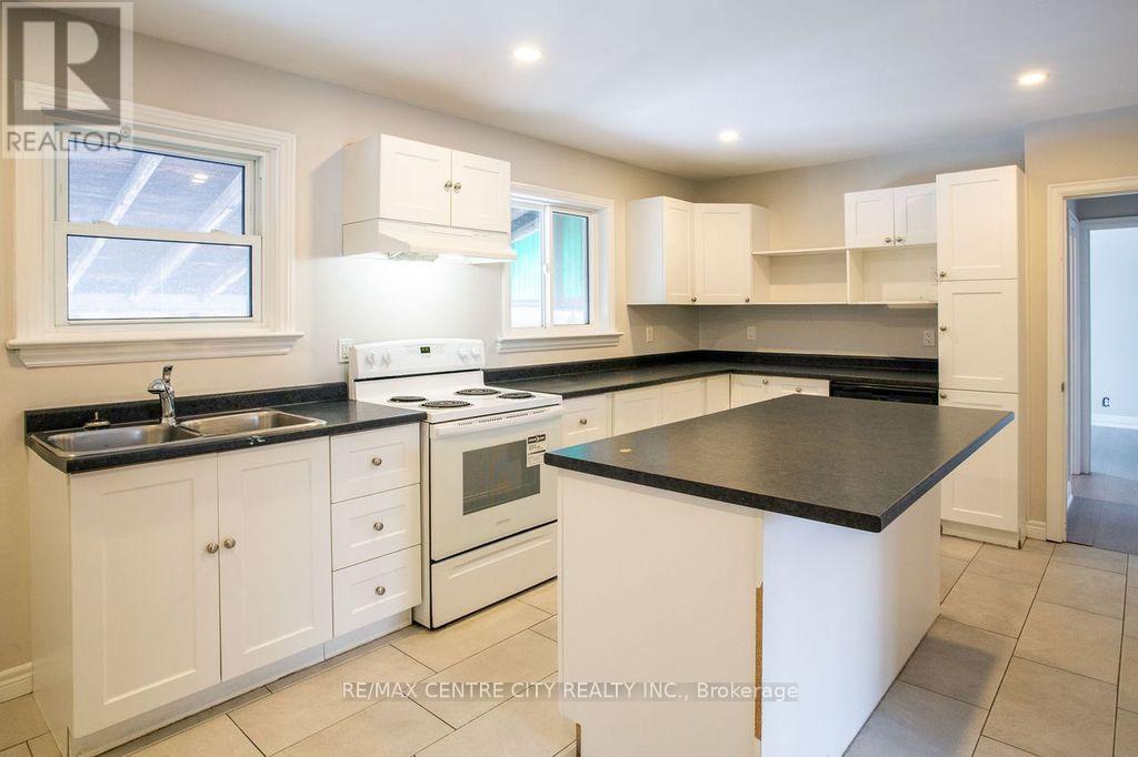 1583 Hartlet Street, London East, Ontario  N5V 1X7 - Photo 10 - X12832924