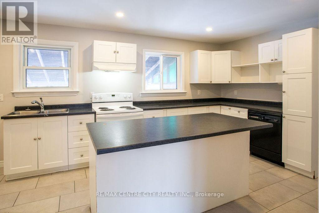 1583 Hartlet Street, London East, Ontario  N5V 1X7 - Photo 11 - X12832924