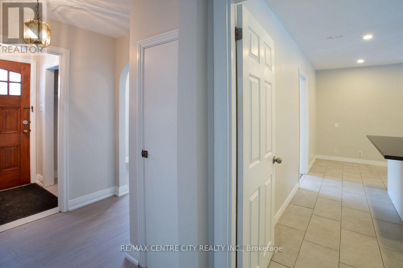 1583 Hartlet Street, London East, Ontario  N5V 1X7 - Photo 22 - X12832924