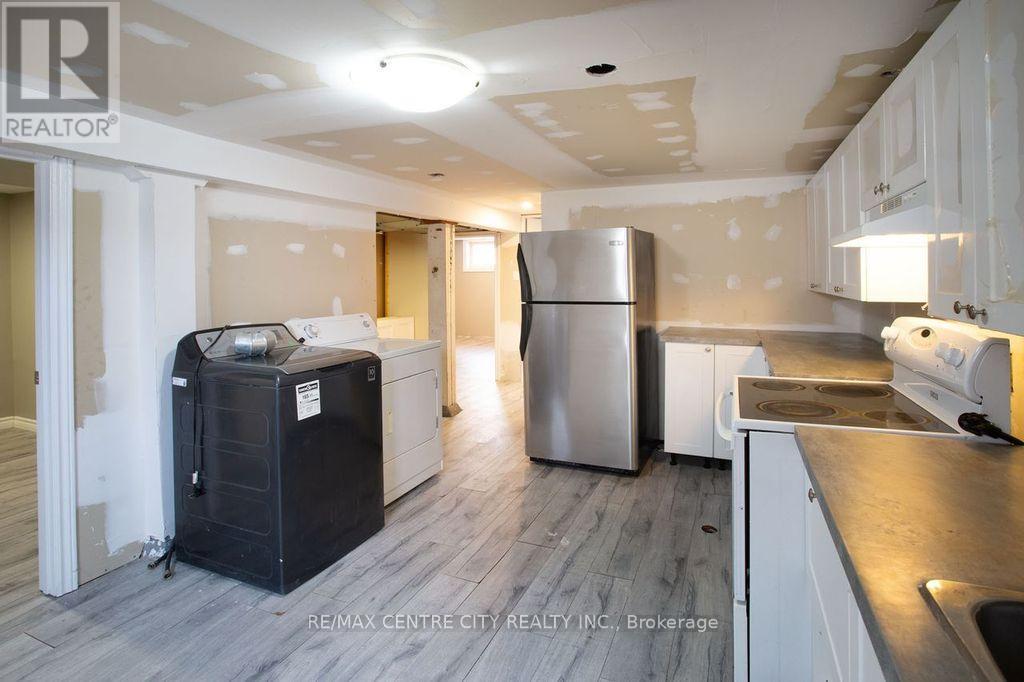 1583 Hartlet Street, London East, Ontario  N5V 1X7 - Photo 25 - X12832924