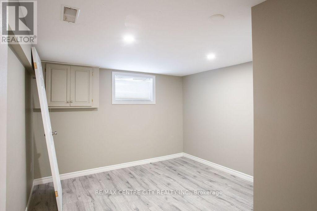 1583 Hartlet Street, London East, Ontario  N5V 1X7 - Photo 29 - X12832924