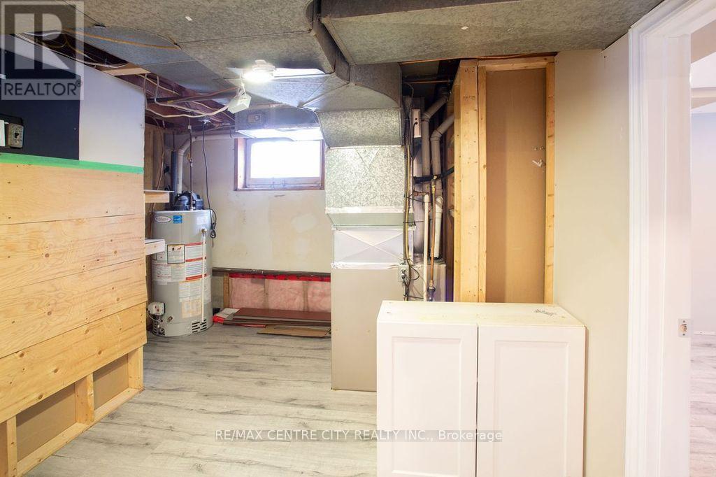 1583 Hartlet Street, London East, Ontario  N5V 1X7 - Photo 31 - X12832924