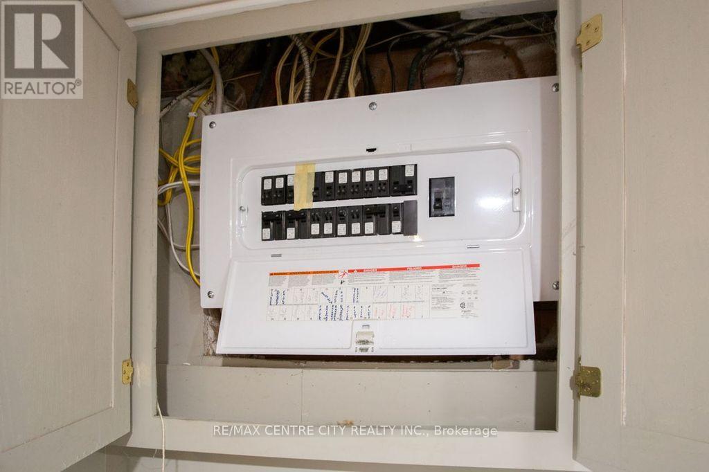 1583 Hartlet Street, London East, Ontario  N5V 1X7 - Photo 34 - X12832924