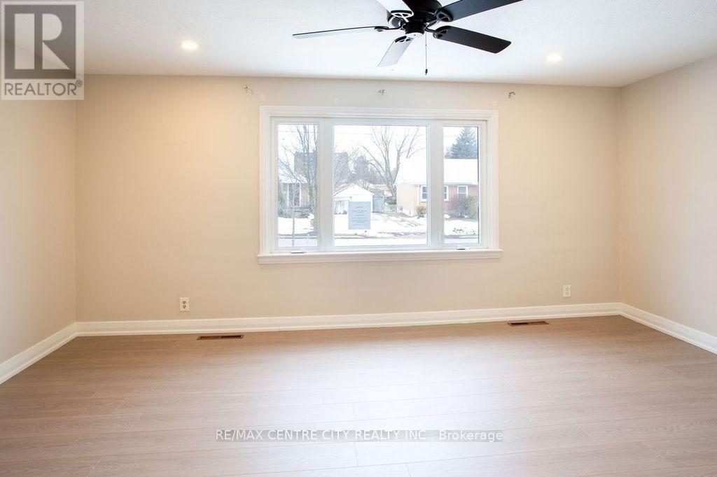 1583 Hartlet Street, London East, Ontario  N5V 1X7 - Photo 9 - X12832924