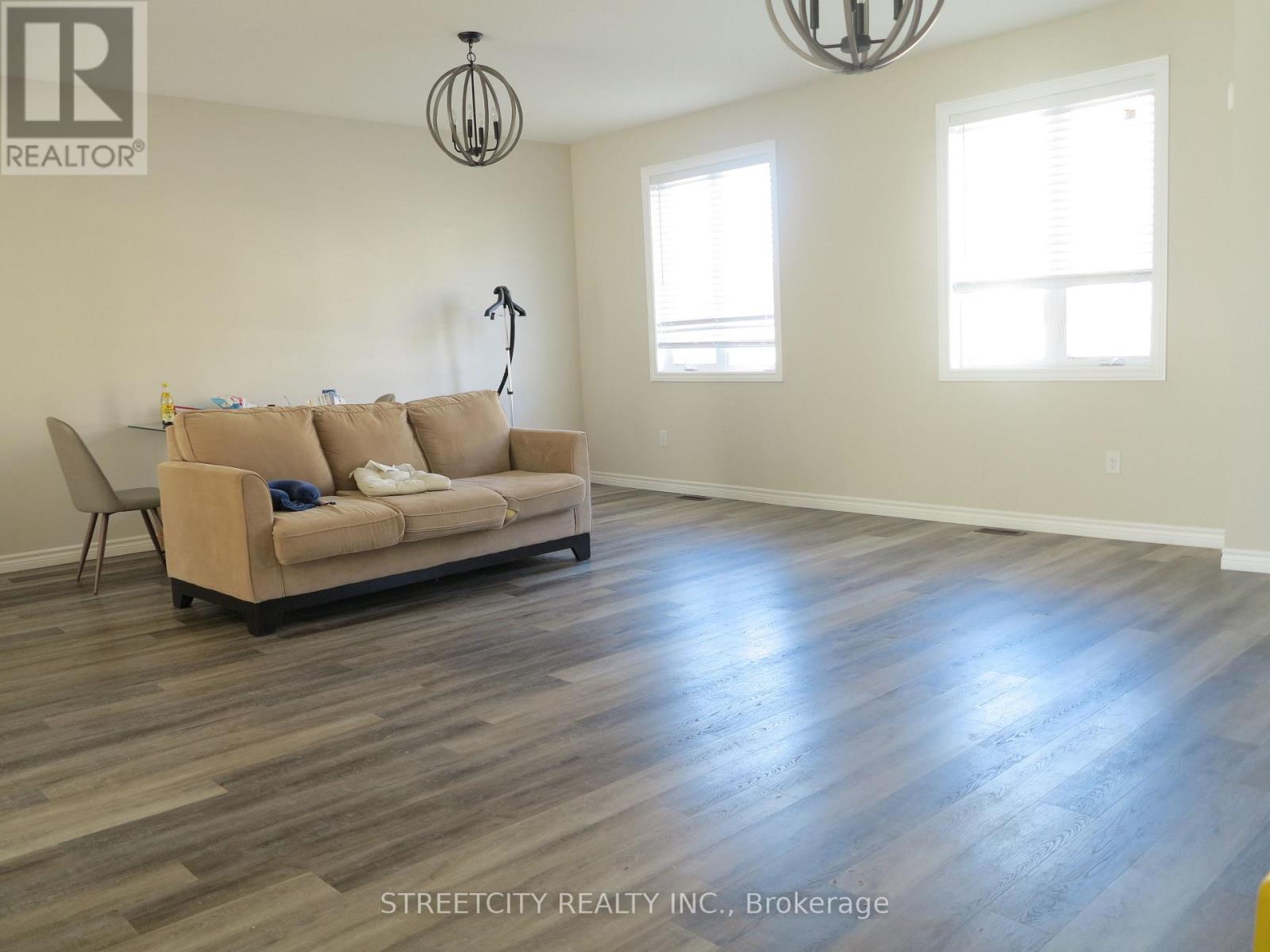 3 - 435 Callaway Road, London North, Ontario  N6G 2N1 - Photo 4 - X12832966