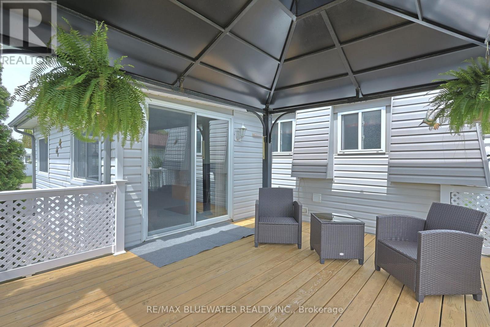 209 Biltmore Drive, South Huron, Ontario  N0M 1T0 - Photo 29 - X12833008