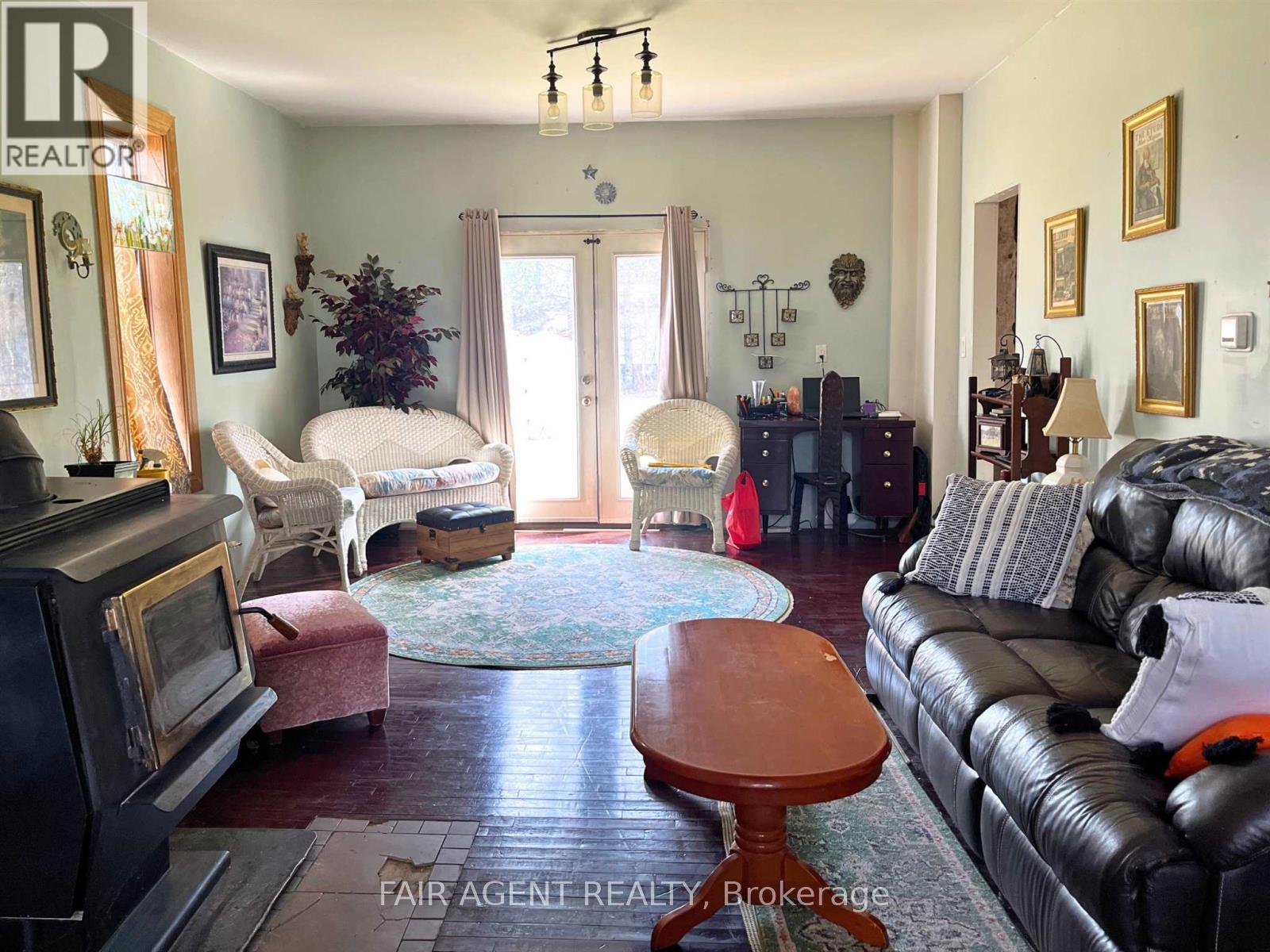 1723 Lucy Street, St. Joseph, Ontario  P0R 1J0 - Photo 10 - X12833088