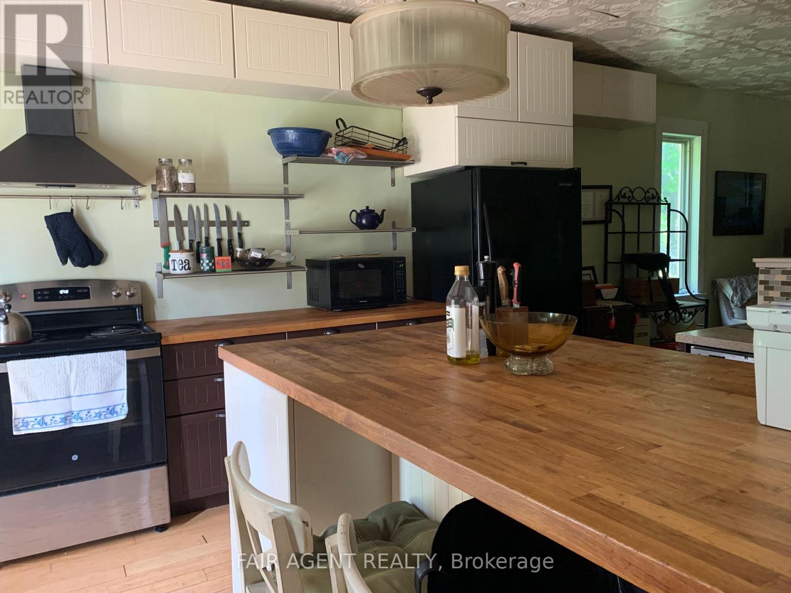 1723 Lucy Street, St. Joseph, Ontario  P0R 1J0 - Photo 3 - X12833088