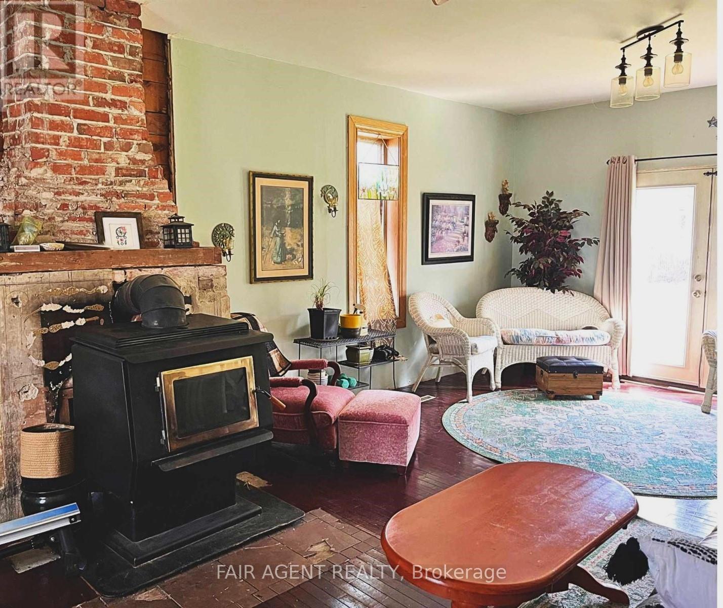 1723 Lucy Street, St. Joseph, Ontario  P0R 1J0 - Photo 7 - X12833088