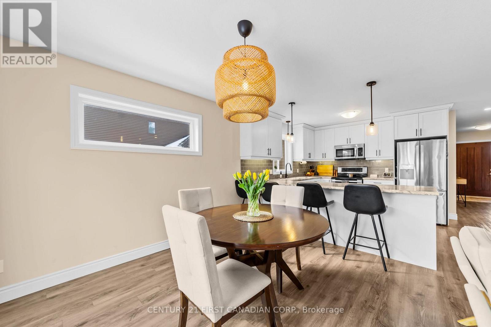 4 Finch Street, North Middlesex, Ontario  N0M 1A0 - Photo 11 - X12833172