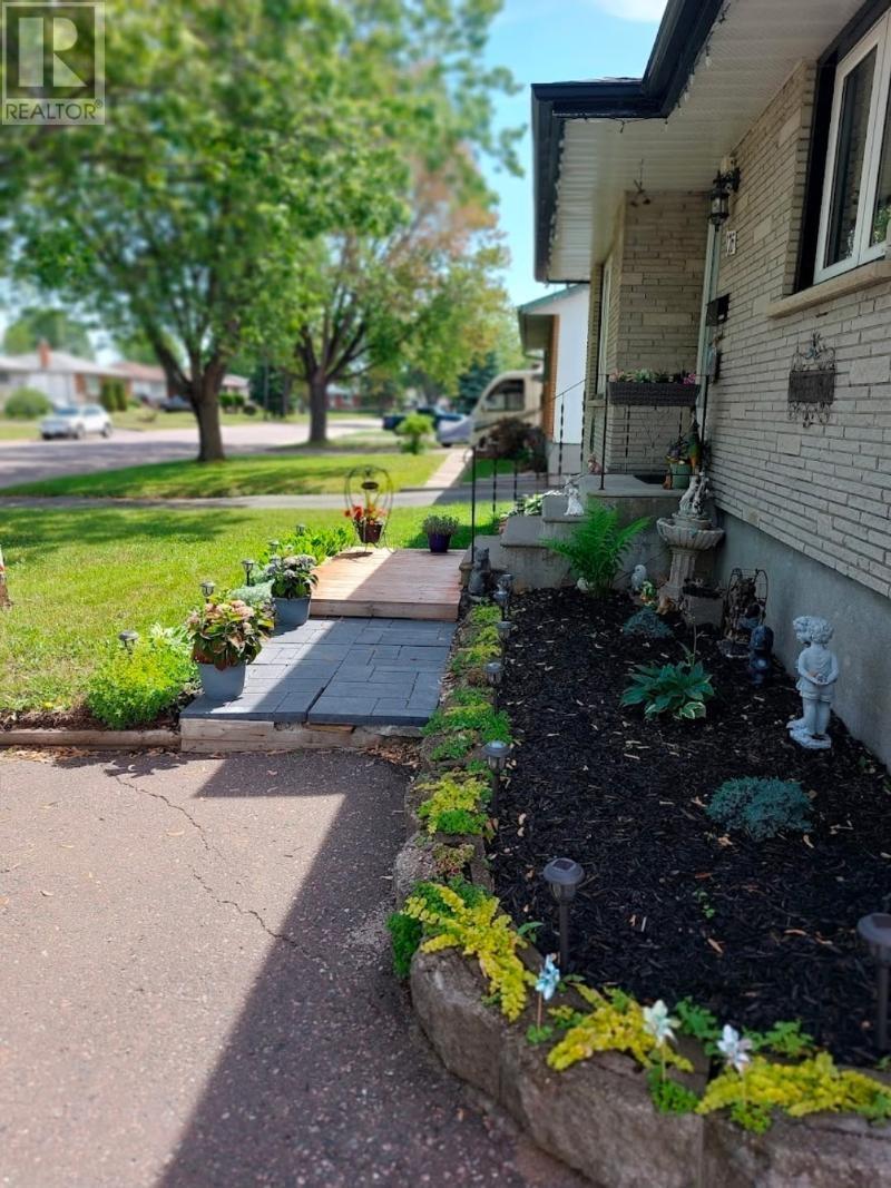 176 University Dr, Thunder Bay, Ontario  P7C 2C1 - Photo 33 - TB2600233