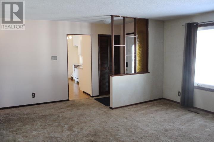 176 University Dr, Thunder Bay, Ontario  P7C 2C1 - Photo 4 - TB2600233