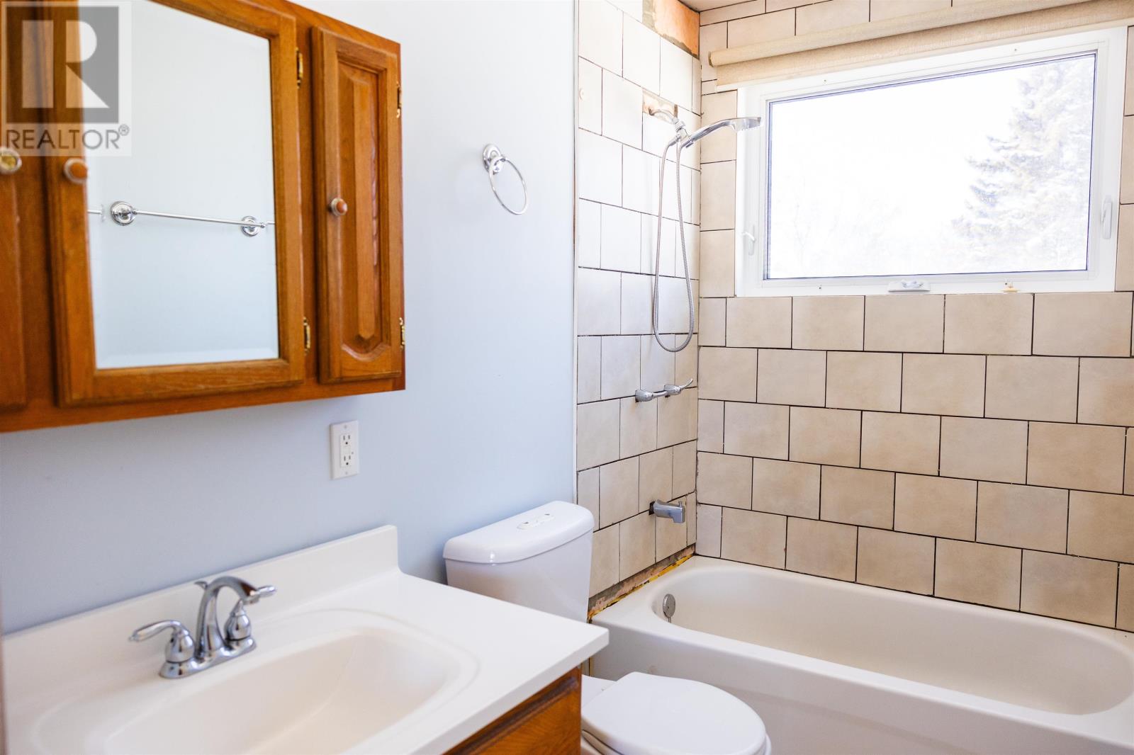 202 Pine St, Thunder Bay, Ontario  P7A 5X8 - Photo 10 - TB2600306