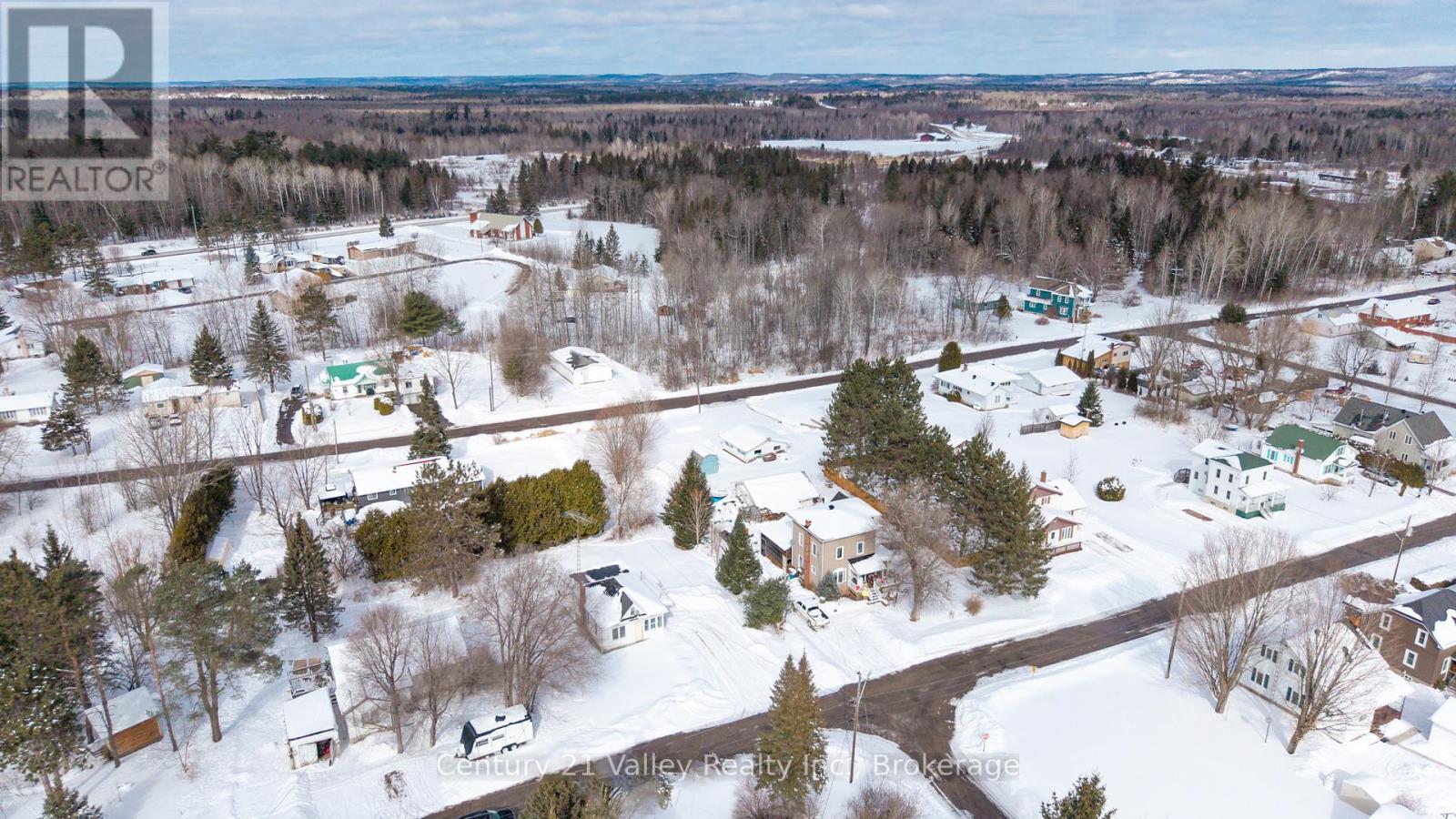 32 Ryan Street, Killaloe, Ontario  K0J 2A0 - Photo 35 - X12833128