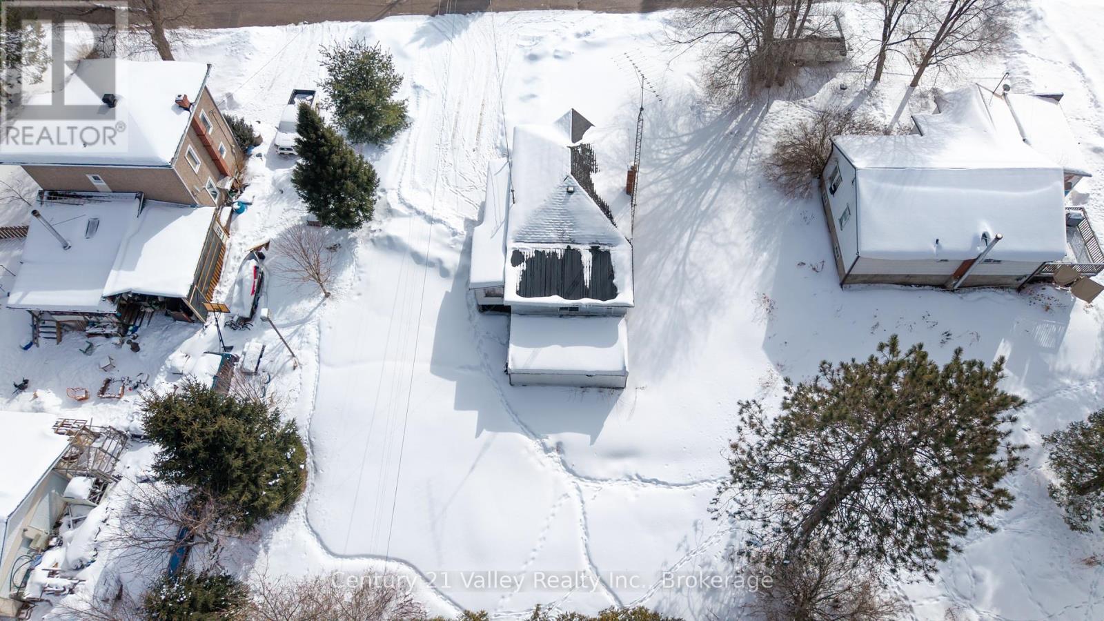 32 Ryan Street, Killaloe, Ontario  K0J 2A0 - Photo 4 - X12833128