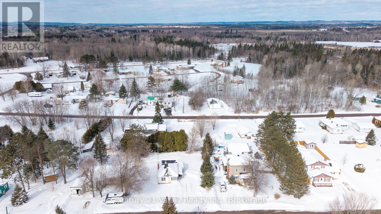 32 Ryan Street, Killaloe, Ontario  K0J 2A0 - Photo 6 - X12833128