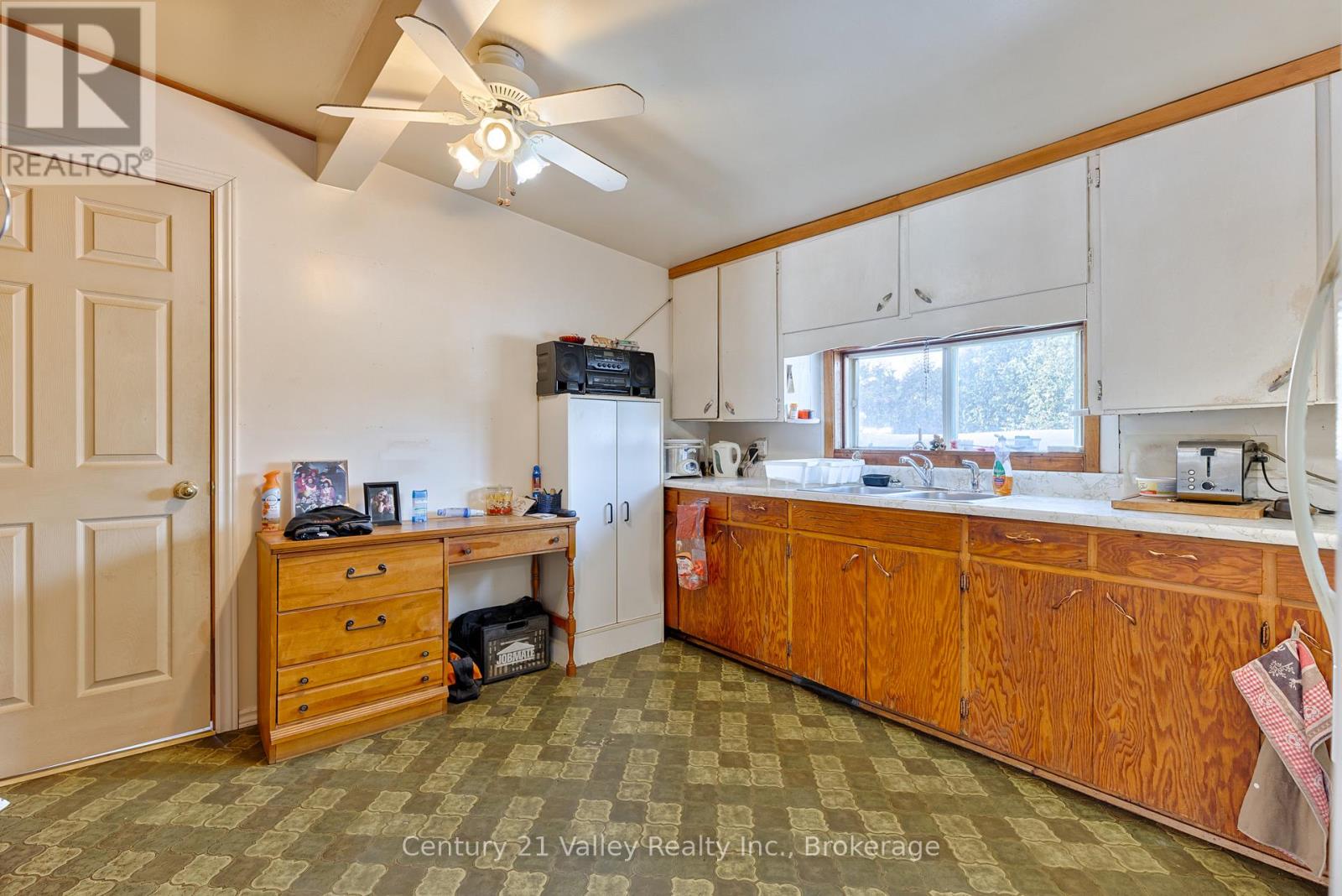 32 Ryan Street, Killaloe, Ontario  K0J 2A0 - Photo 8 - X12833128