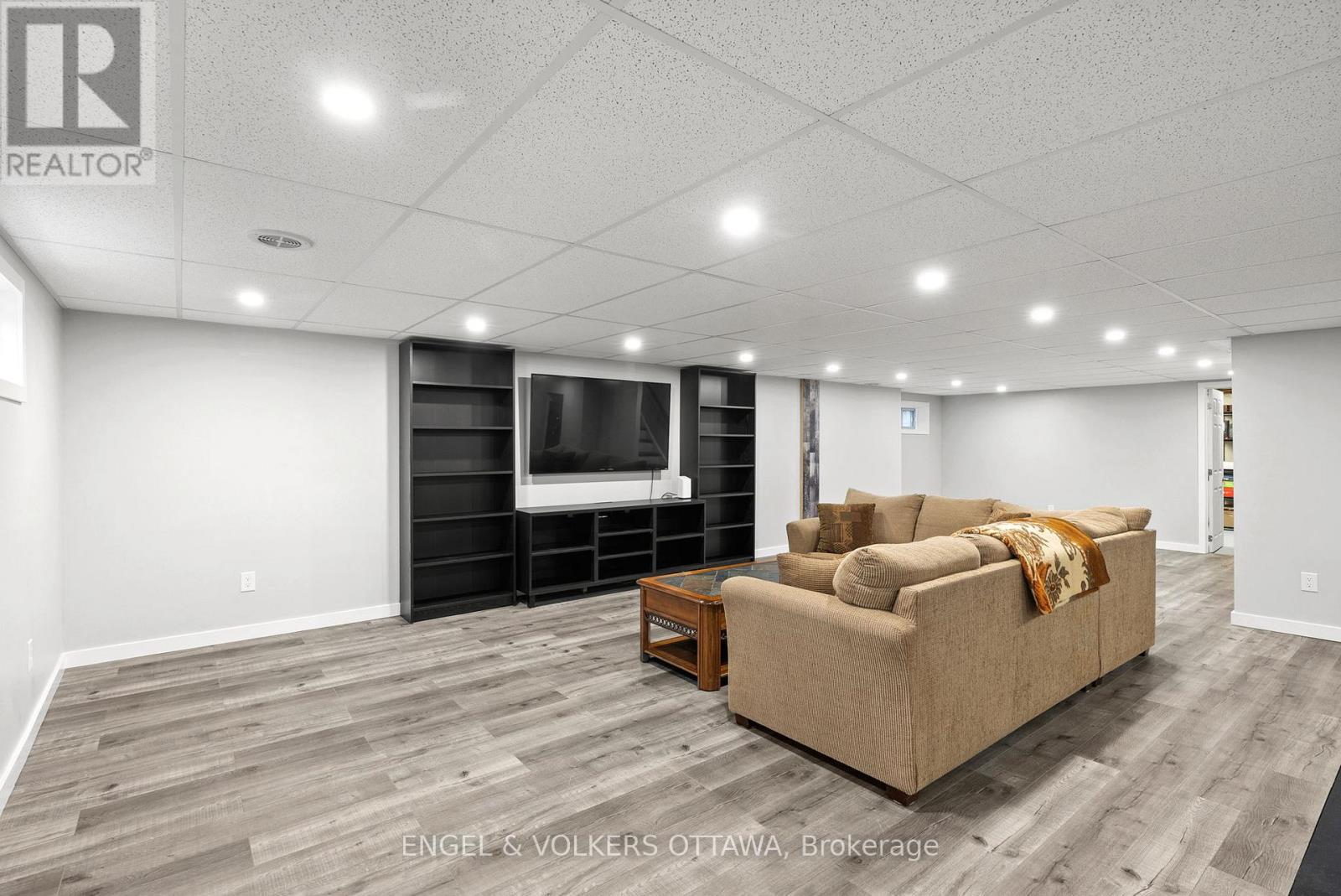 20 Gary Avenue, Ottawa, Ontario  K2G 3L3 - Photo 20 - X12832896