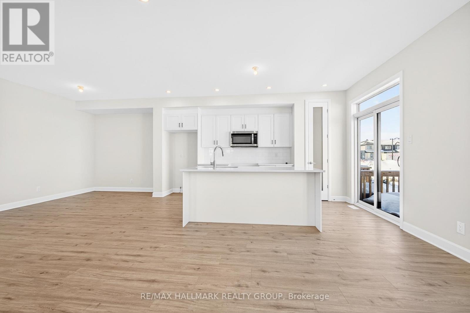 1049 Ventus Way, Ottawa, Ontario  K1W 0X4 - Photo 11 - X12832910