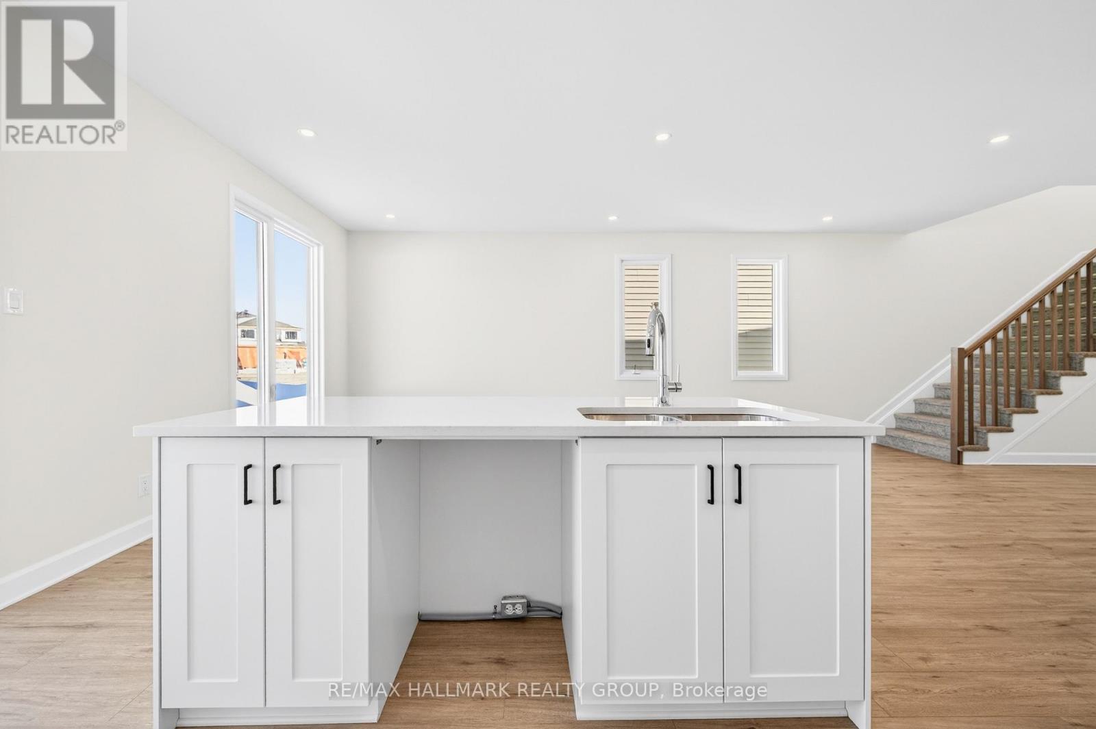 1049 Ventus Way, Ottawa, Ontario  K1W 0X4 - Photo 14 - X12832910