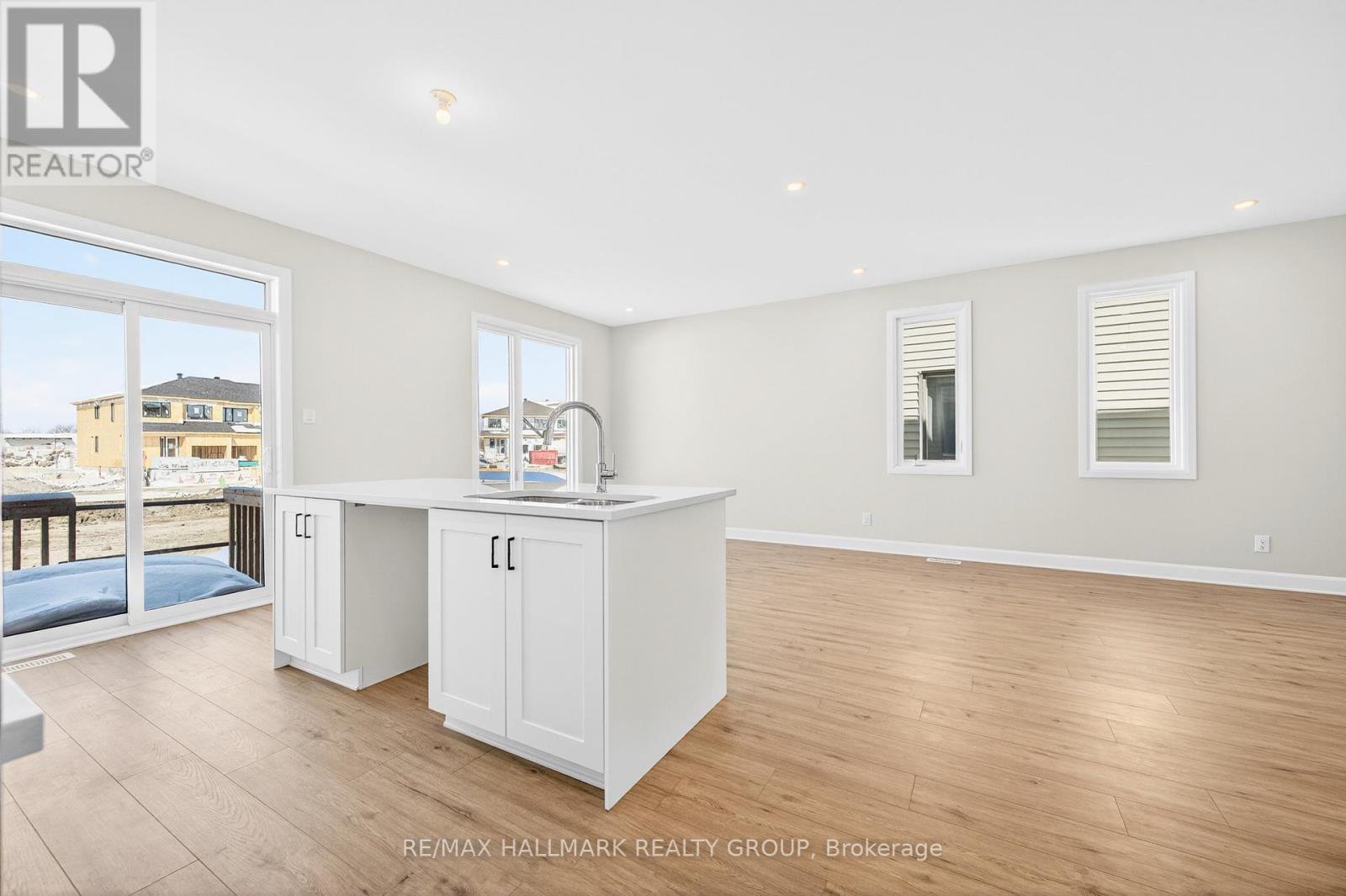 1049 Ventus Way, Ottawa, Ontario  K1W 0X4 - Photo 16 - X12832910