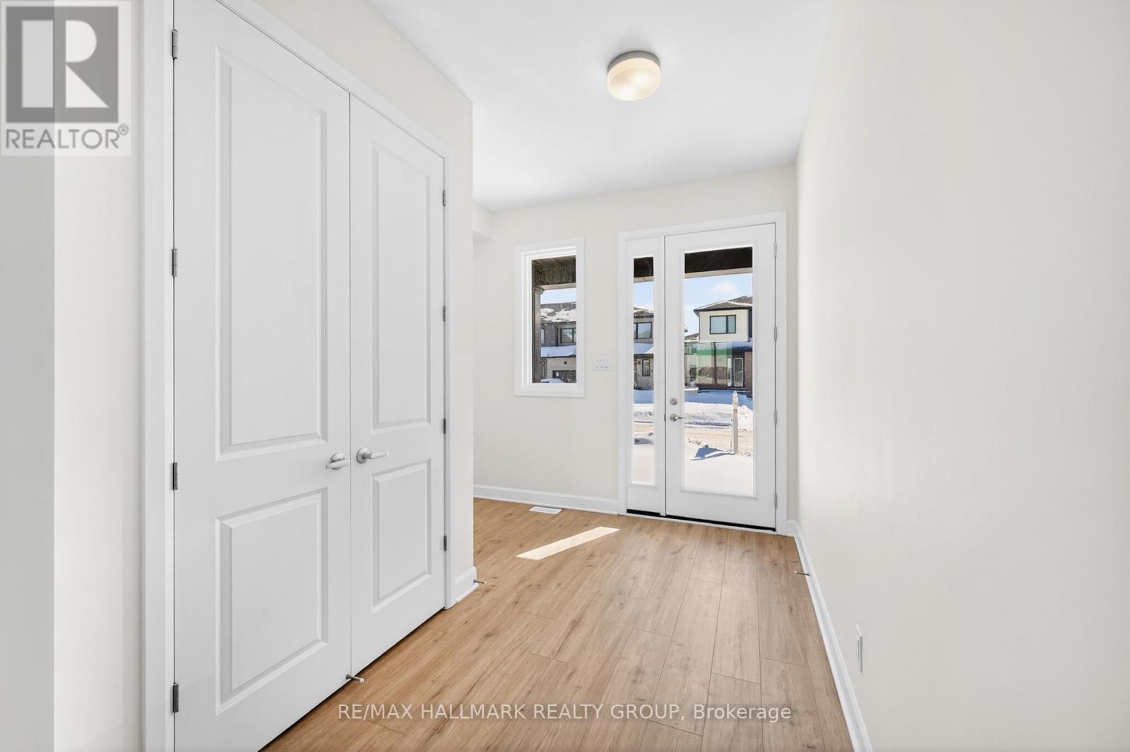 1049 Ventus Way, Ottawa, Ontario  K1W 0X4 - Photo 3 - X12832910