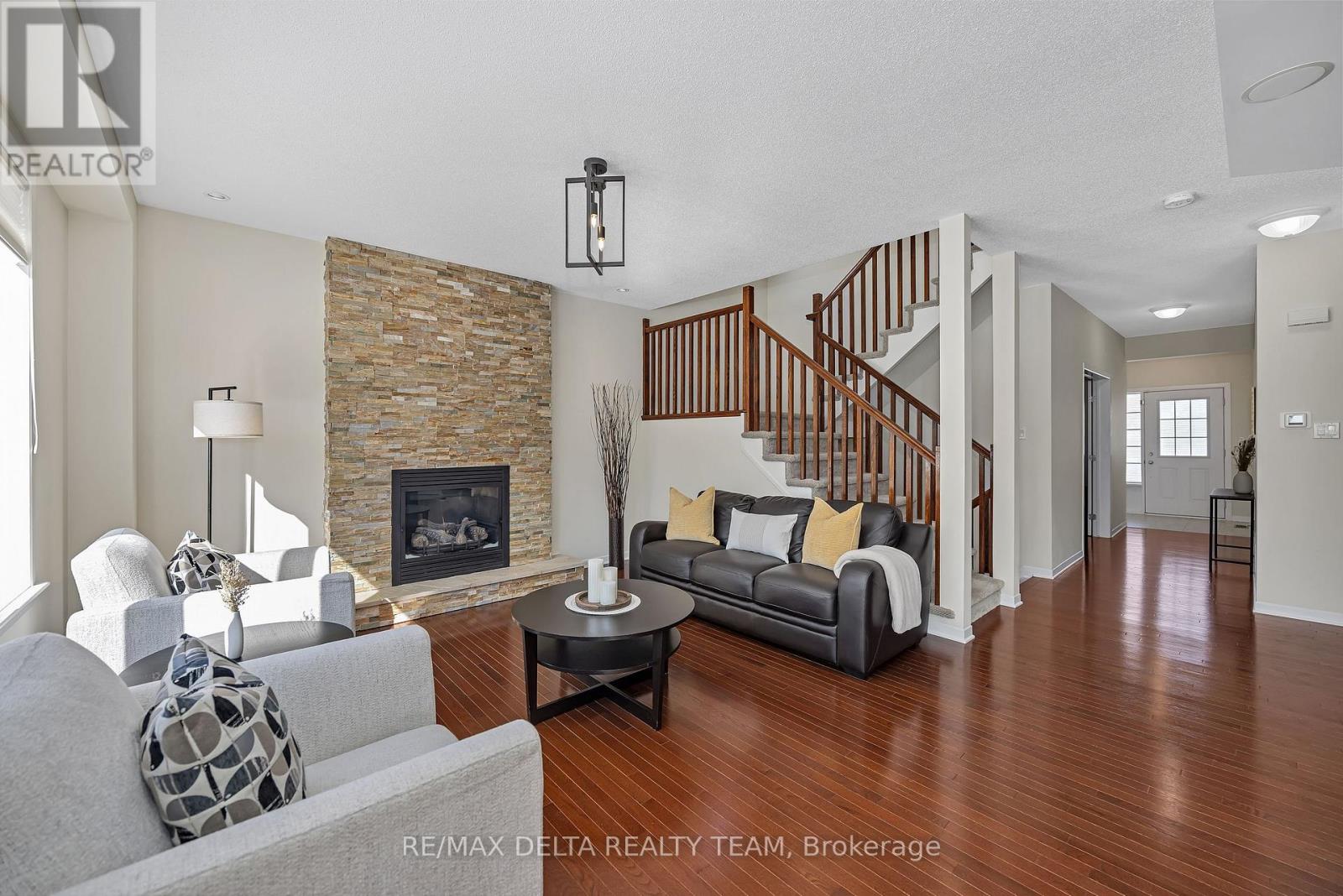 1889 Montmere Avenue, Ottawa, Ontario  K4A 0E7 - Photo 4 - X12832992