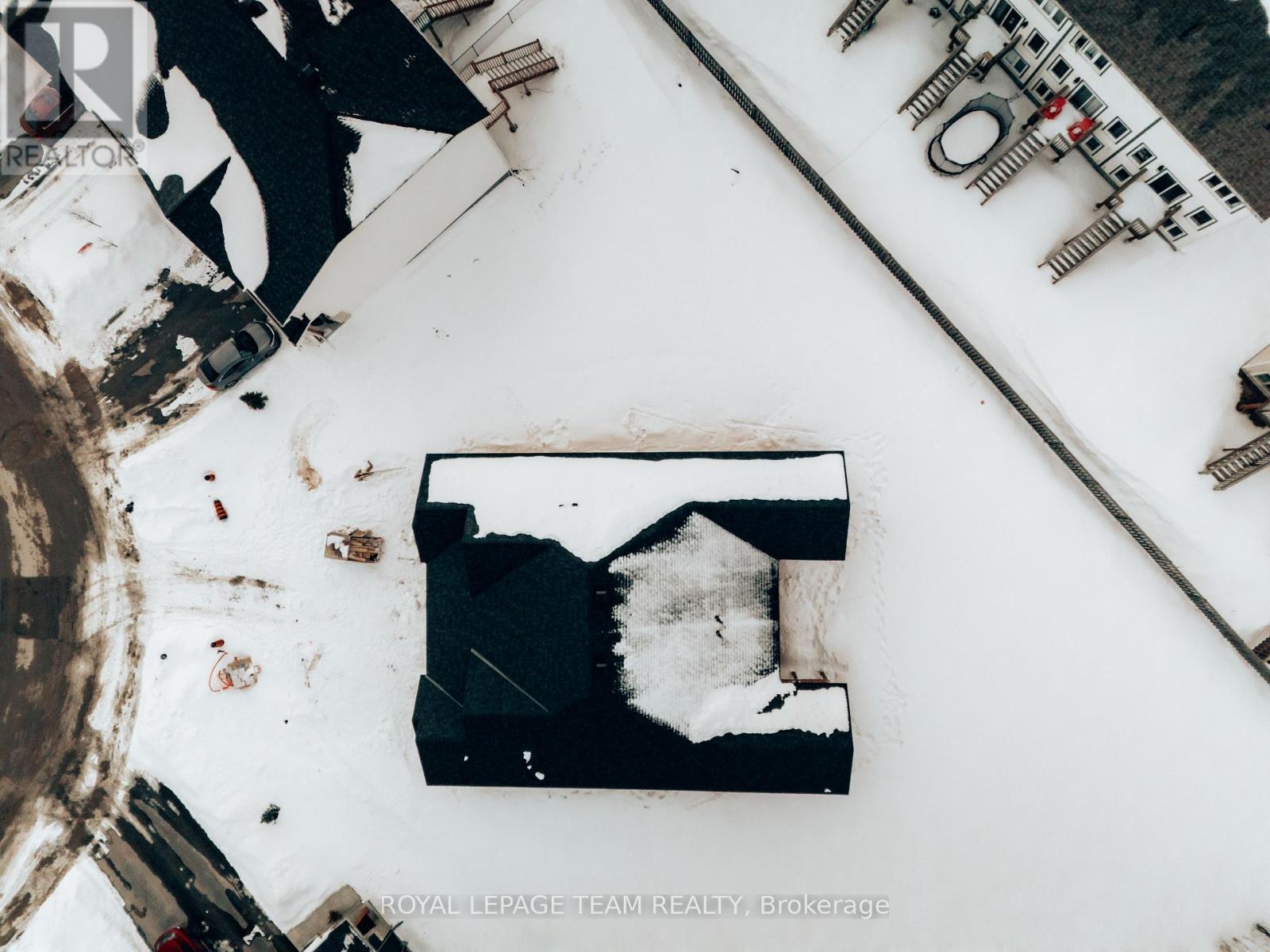 52 Whitcomb Crescent, Smiths Falls, Ontario  K7A 0C2 - Photo 37 - X12832994