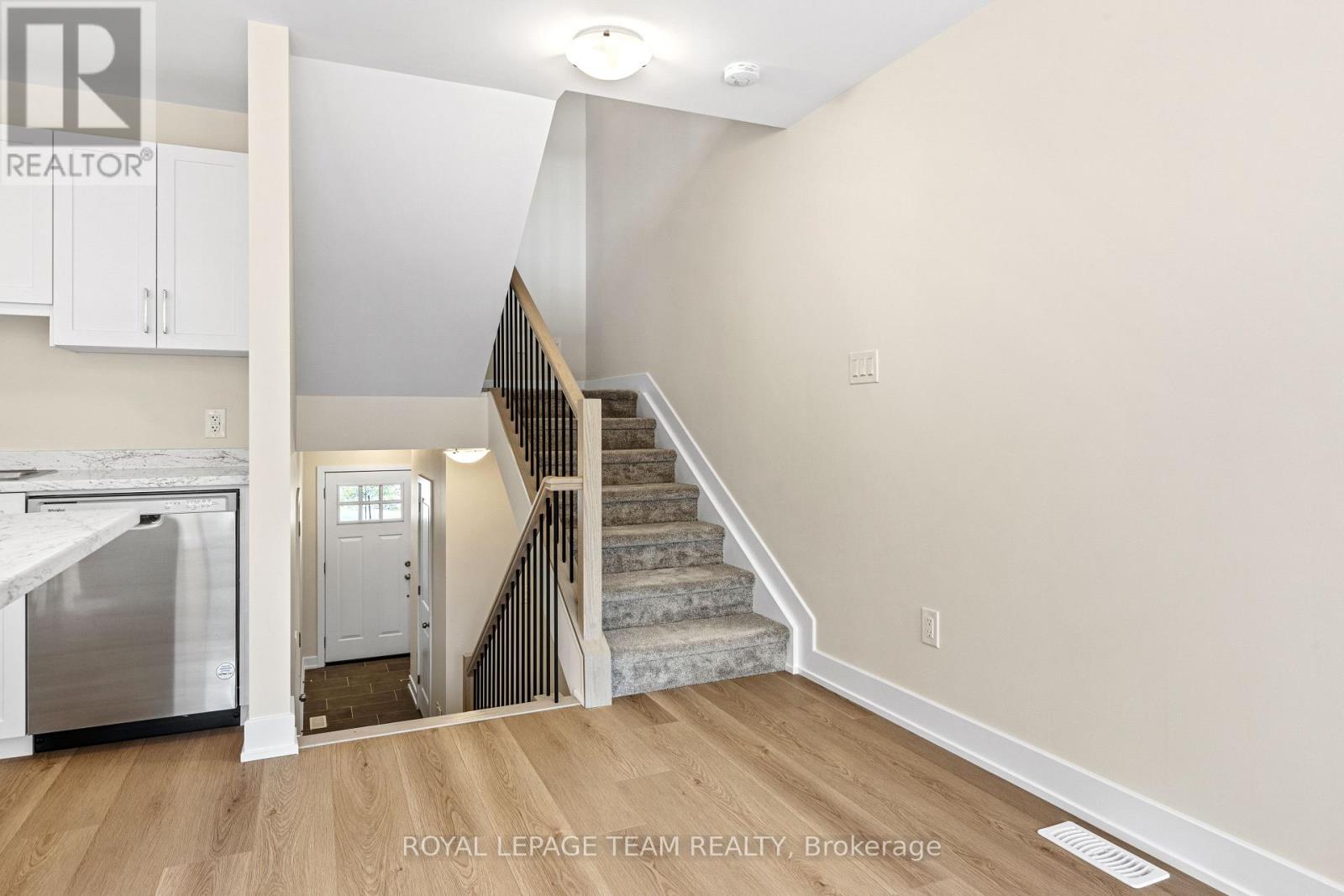 101 Staples Boulevard, Smiths Falls, Ontario  K7A 0B8 - Photo 5 - X12833076