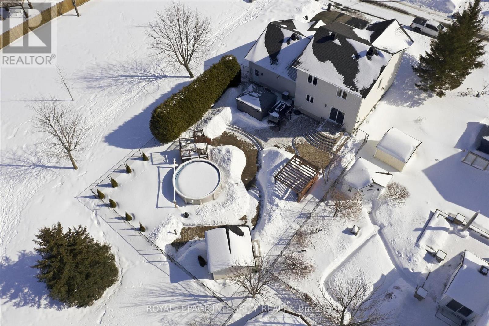 36 Frontenac Boulevard, Russell, Ontario  K0A 1W0 - Photo 2 - X12833104