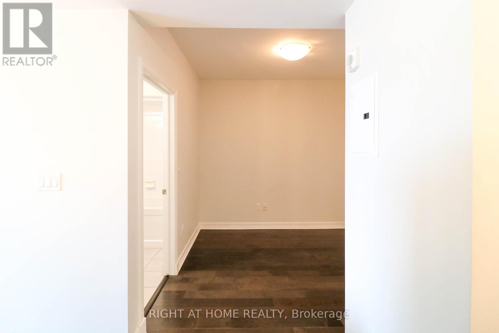 810 - 238 Besserer Street, Ottawa, Ontario  K1N 6B1 - Photo 10 - X12833232