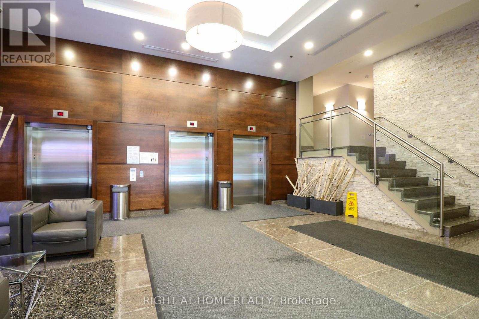 810 - 238 Besserer Street, Ottawa, Ontario  K1N 6B1 - Photo 13 - X12833232