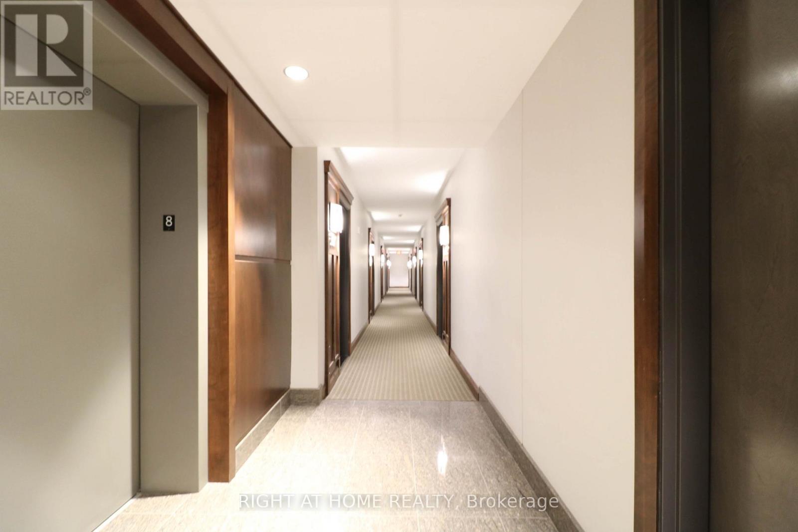 810 - 238 Besserer Street, Ottawa, Ontario  K1N 6B1 - Photo 2 - X12833232