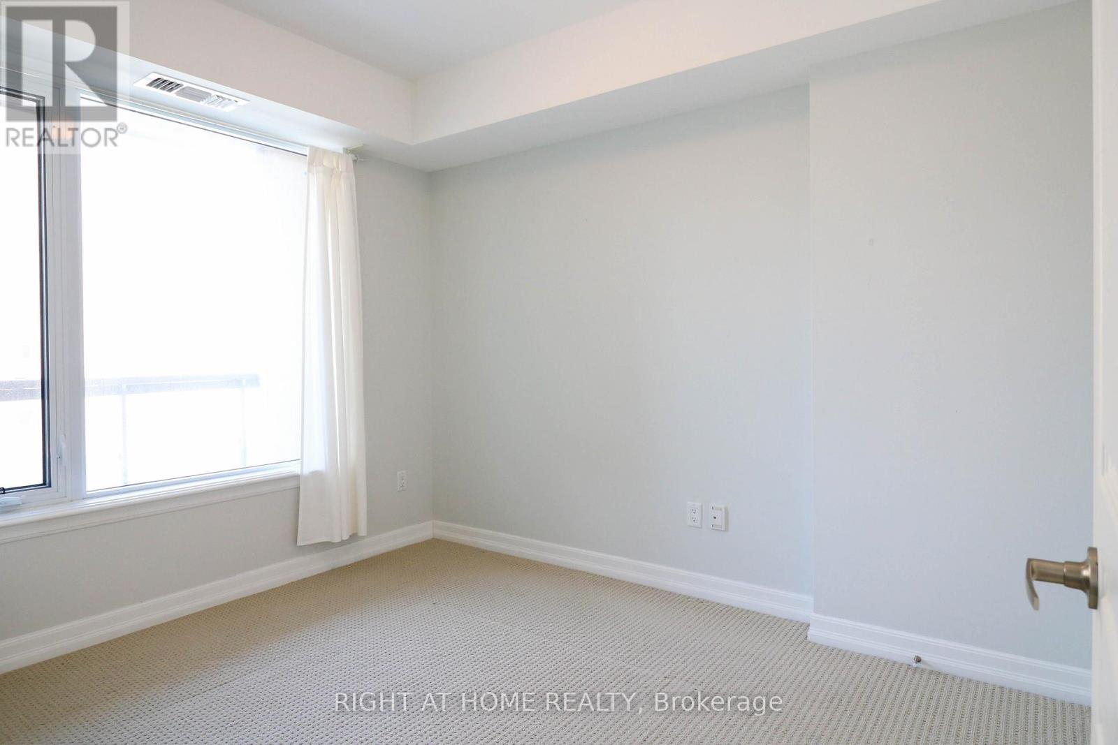 810 - 238 Besserer Street, Ottawa, Ontario  K1N 6B1 - Photo 6 - X12833232