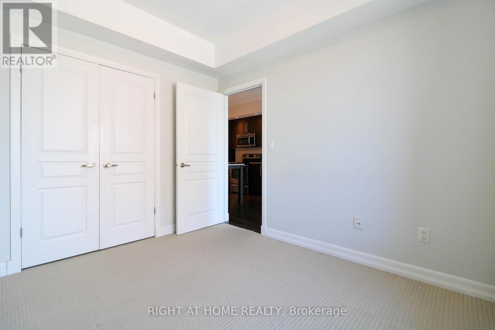 810 - 238 Besserer Street, Ottawa, Ontario  K1N 6B1 - Photo 8 - X12833232