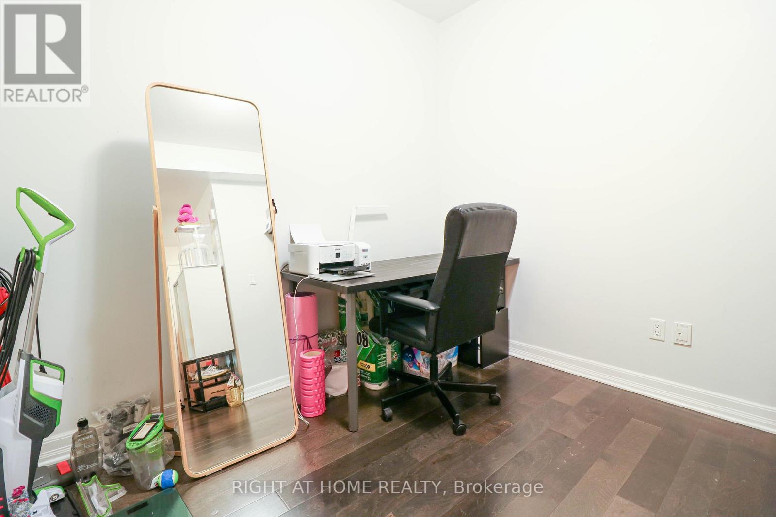 810 - 238 Besserer Street, Ottawa, Ontario  K1N 6B1 - Photo 9 - X12833232