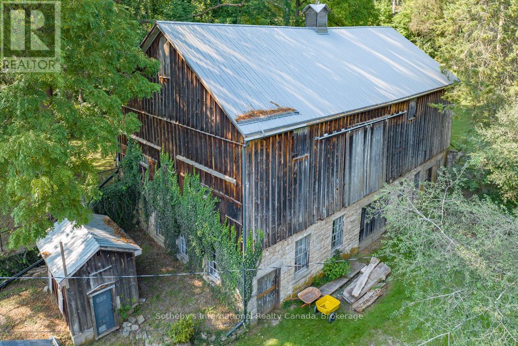 1 Springhill Street, Hamilton, Ontario  L9H 4V2 - Photo 7 - X12832894